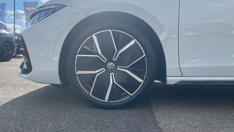 Volkswagen Passat 1.5 eTSI R-Line 5dr DSG Petrol Estate